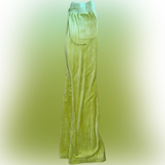 Low Rise Flared Pants - Picture 3 of 3